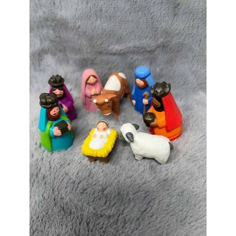 Nativity scene 8 pieces